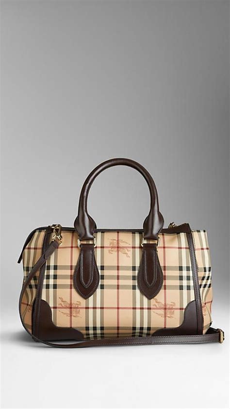 bolsas burberry colgar|burberry handbags official website.